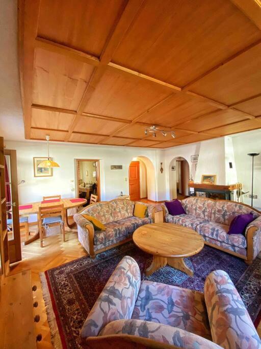 Casa Lalla Affittasi Nel Centro Di Poschiavo Exterior foto
